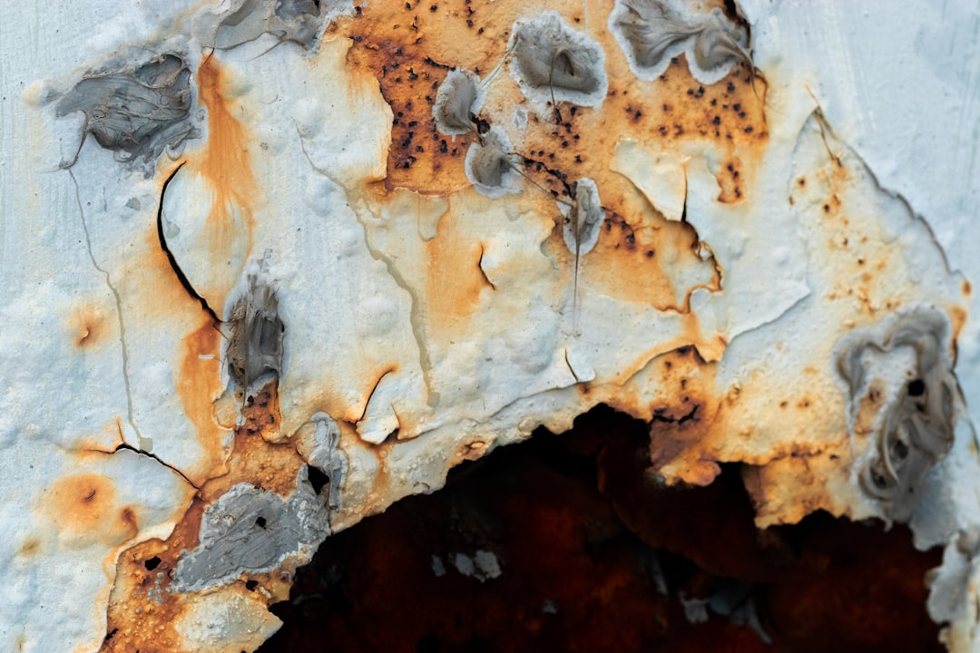Detecting Content Decay Early: The 90-Day Refresh Trigger